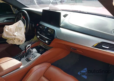 2021 BMW M5 z USA, uszkodzony, nr VIN WBS83CH05MCF71418